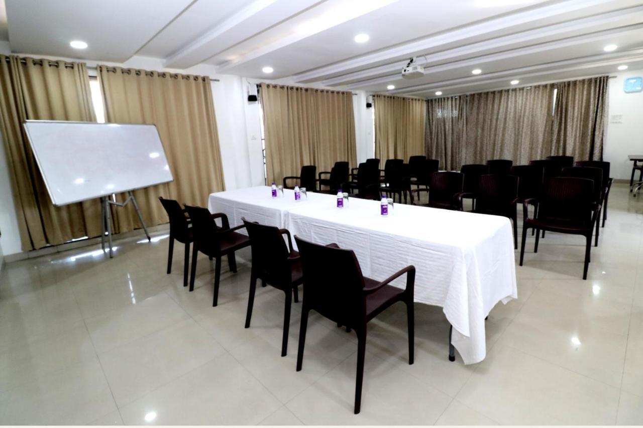 Hotel Girnar Αουρανγκαμπάντ Εξωτερικό φωτογραφία